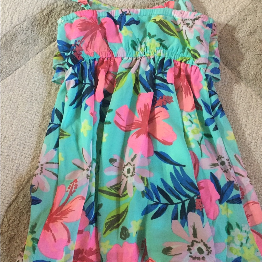 Girls adorable spaghetti strap floral shirt